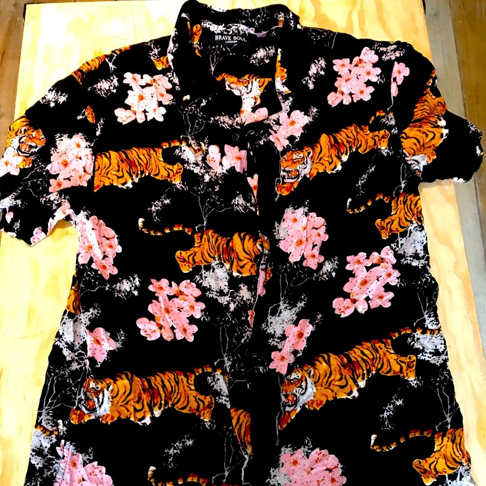 Brave soul floral tiger print button down shirt